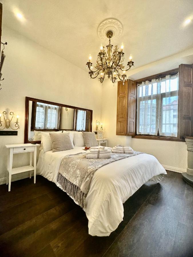 Claren'S Boutique Rooms Cangas De Narcea Exterior foto