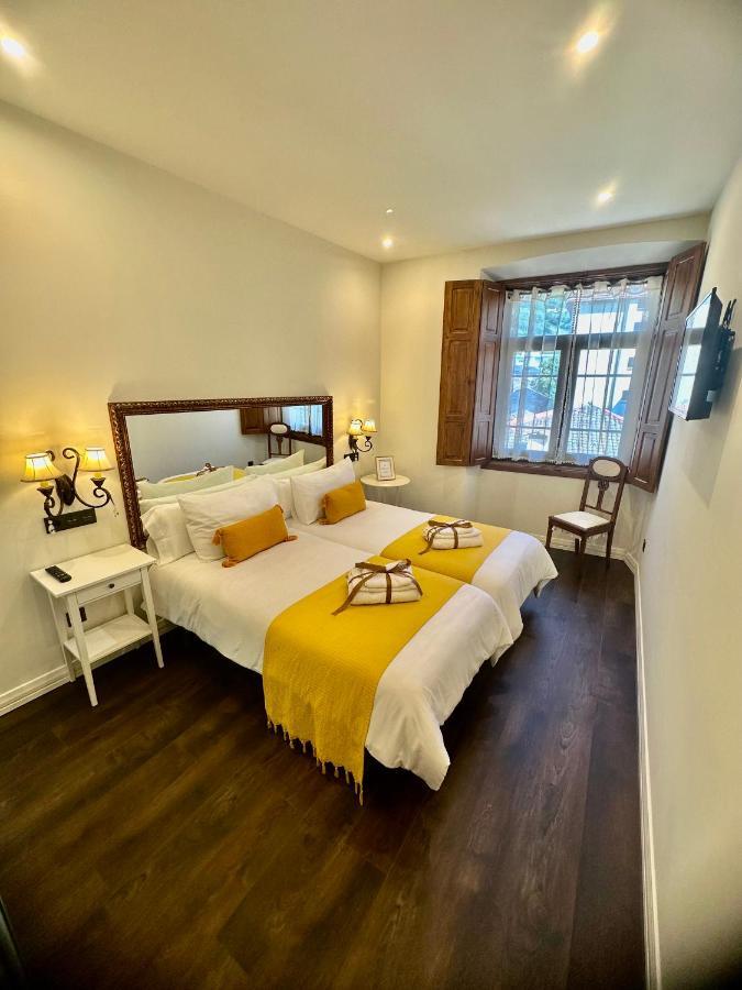 Claren'S Boutique Rooms Cangas De Narcea Exterior foto