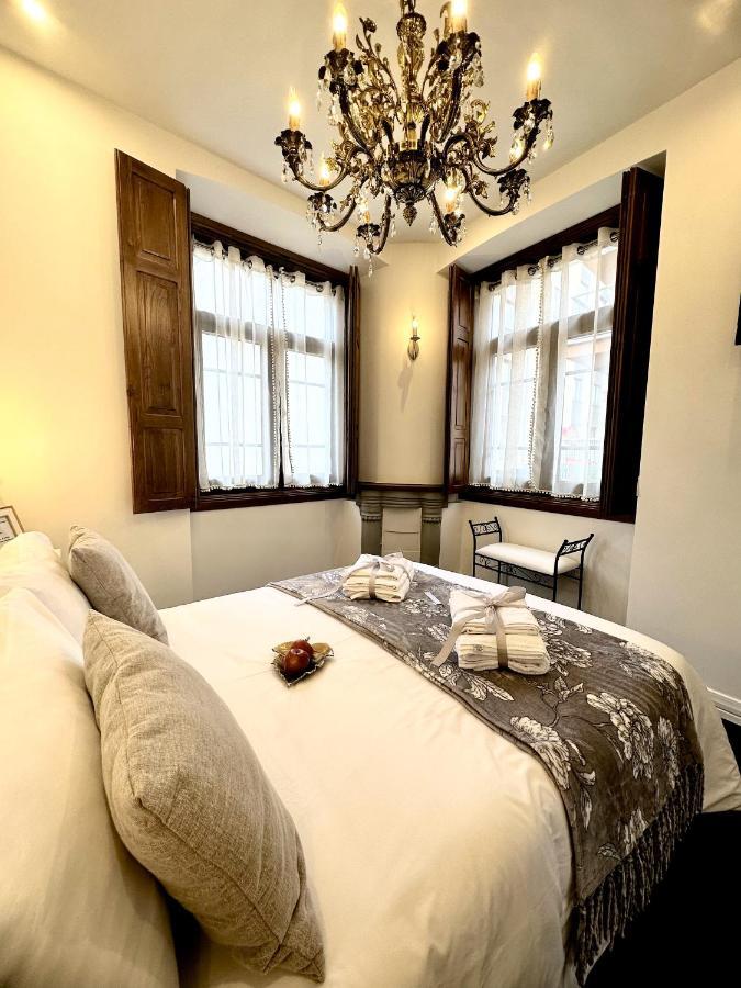 Claren'S Boutique Rooms Cangas De Narcea Exterior foto